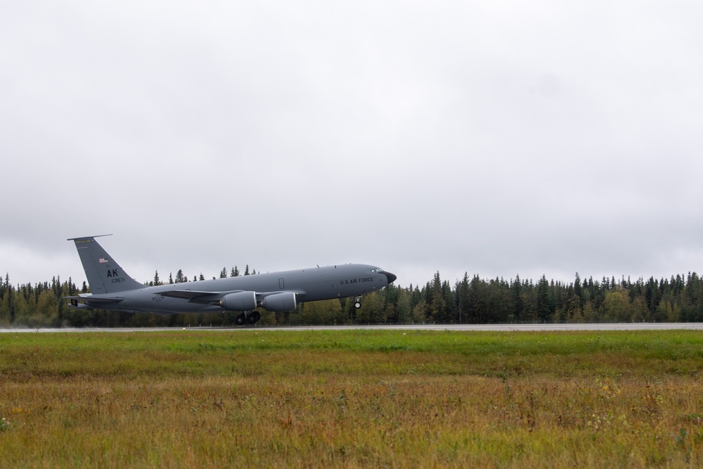 Alaskan Command successfully conducts combined joint maritime operations with the Canadian Armed Forces in the Bering Sea
