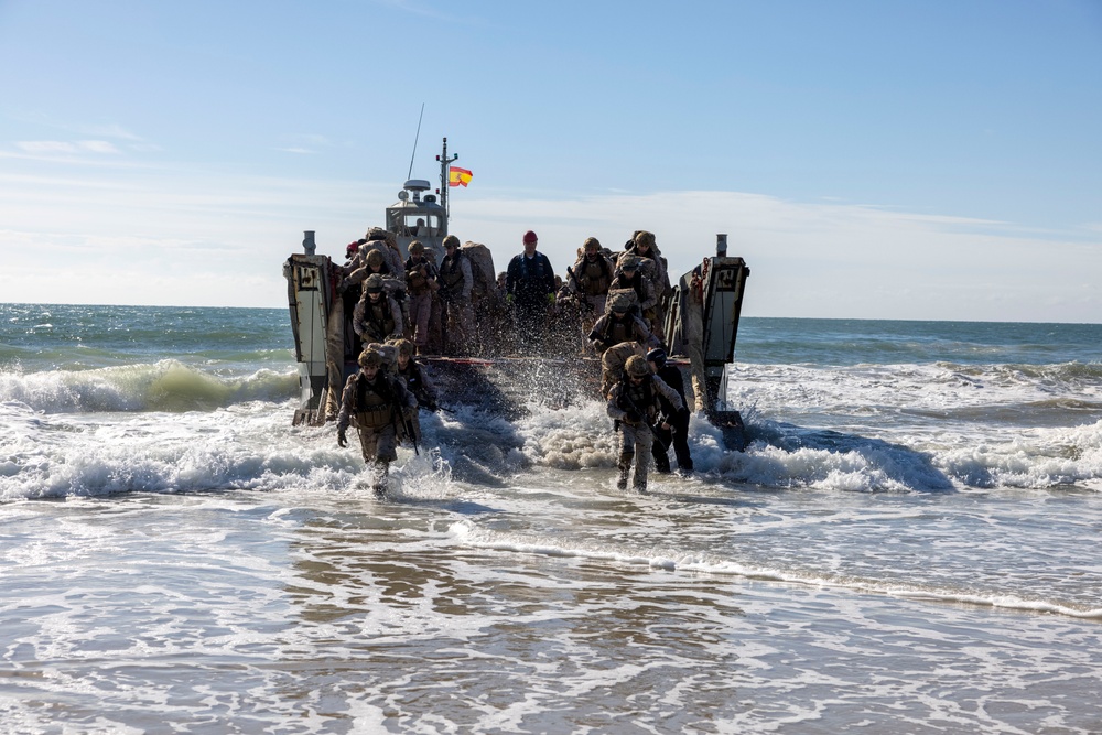 UNITAS 2025: Spanish Amphibious Offload