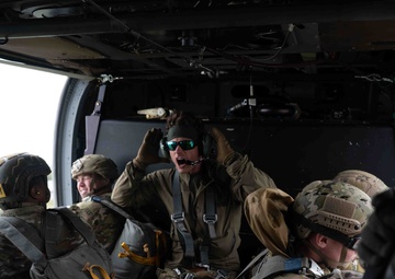 Joint partners conduct airborne ops at JBER