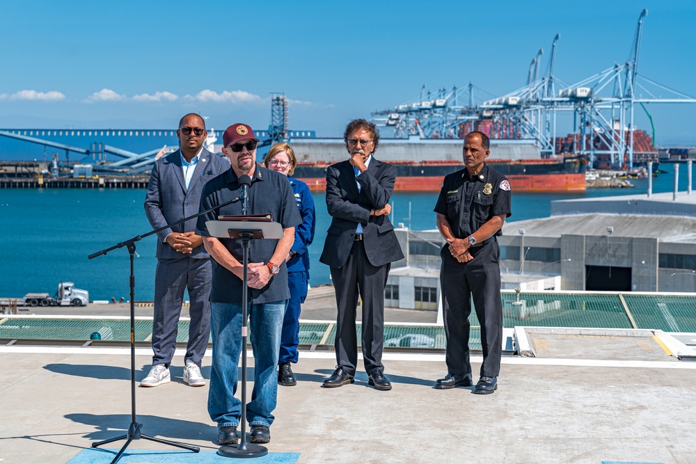Unified Command speaks at Pier G Container Incident press conference