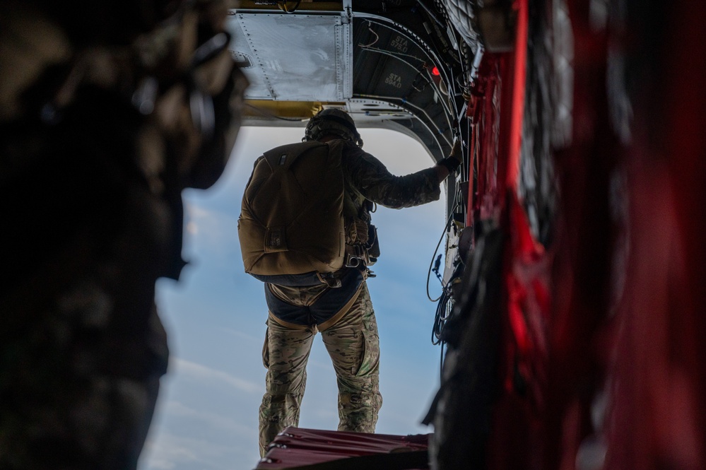 U.S. and Panamanian forces conduct free fall, air assault in Panama