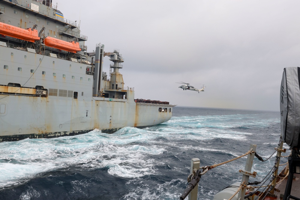 USS Bainbridge (DDG 96) Vertical Replenishment-at-Sea