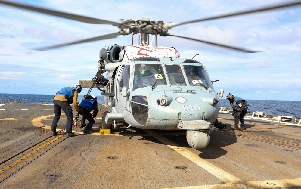 USS Bainbridge (DDG 96) Flight Operations