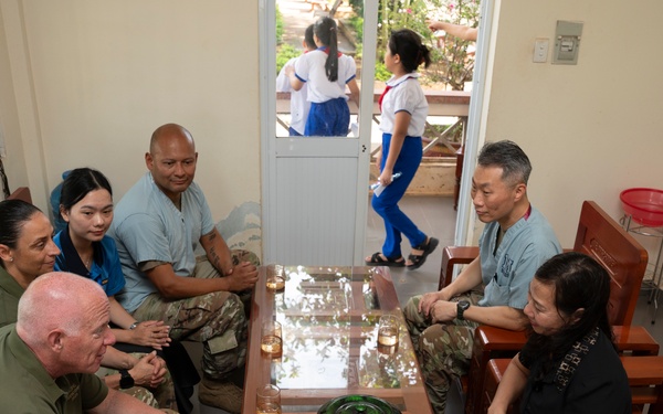 Pacific Friendship 2025: Vietnamese, US Army Dentists all smiles at Dentistry Exchange