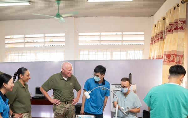 Pacific Friendship 2025: Vietnamese, US Army Dentists all smiles at Dentistry Exchange