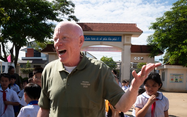 Pacific Friendship 2025: Vietnamese, US Army Dentists all smiles at Dentistry Exchange