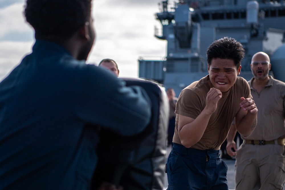 Boxer conducts Security Reaction Force Training