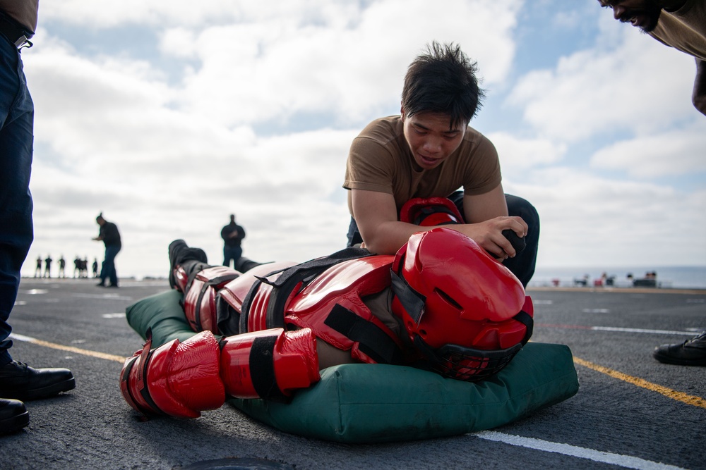 Boxer conducts Security Reaction Force Training