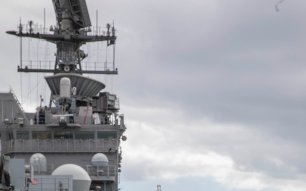 Makin Island Sailors Maintain Preservation