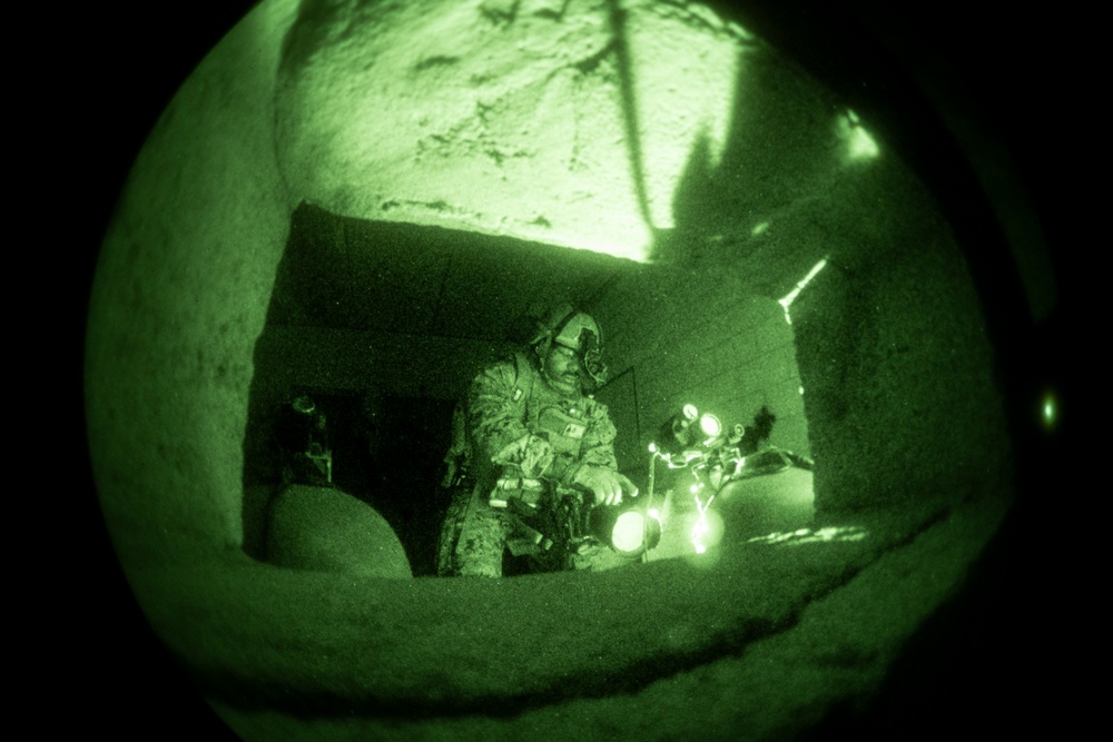 11th MEU Marines participate in Raid Leaders Course 25-4