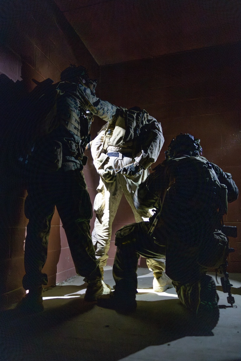 11th MEU Marines participate in Raid Leaders Course 25-4