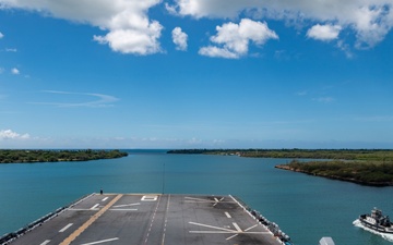 USS America (LHA 6) departs Joint Base Pearl Harbor-Hickam