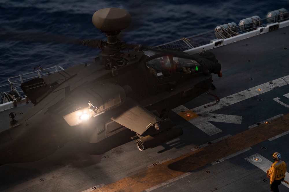 USS America (LHA 6) Conducts Joint Army AH-64E Apache Helicopter Exercise