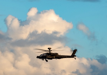 USS America (LHA 6) Conducts Joint Army AH-64E Apache Helicopter Exercise