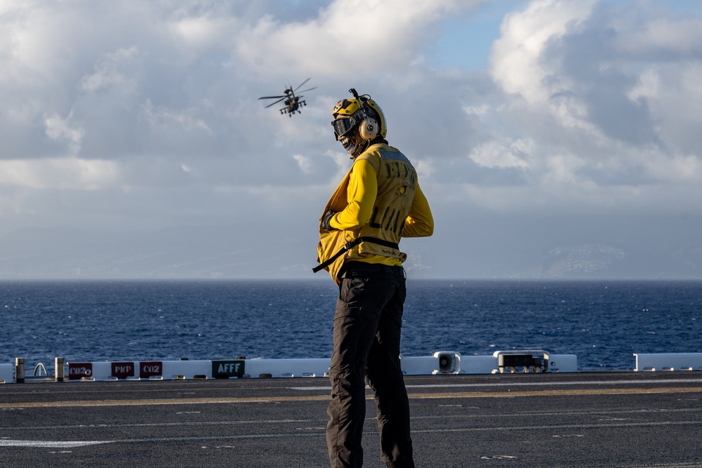 USS America (LHA 6) Conducts Joint Army AH-64E Apache Helicopter Exercise