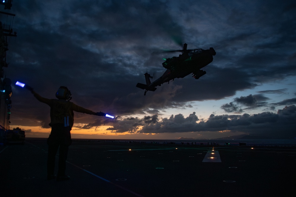 USS America (LHA 6) Conducts Joint Army AH-64E Apache Helicopter Exercise