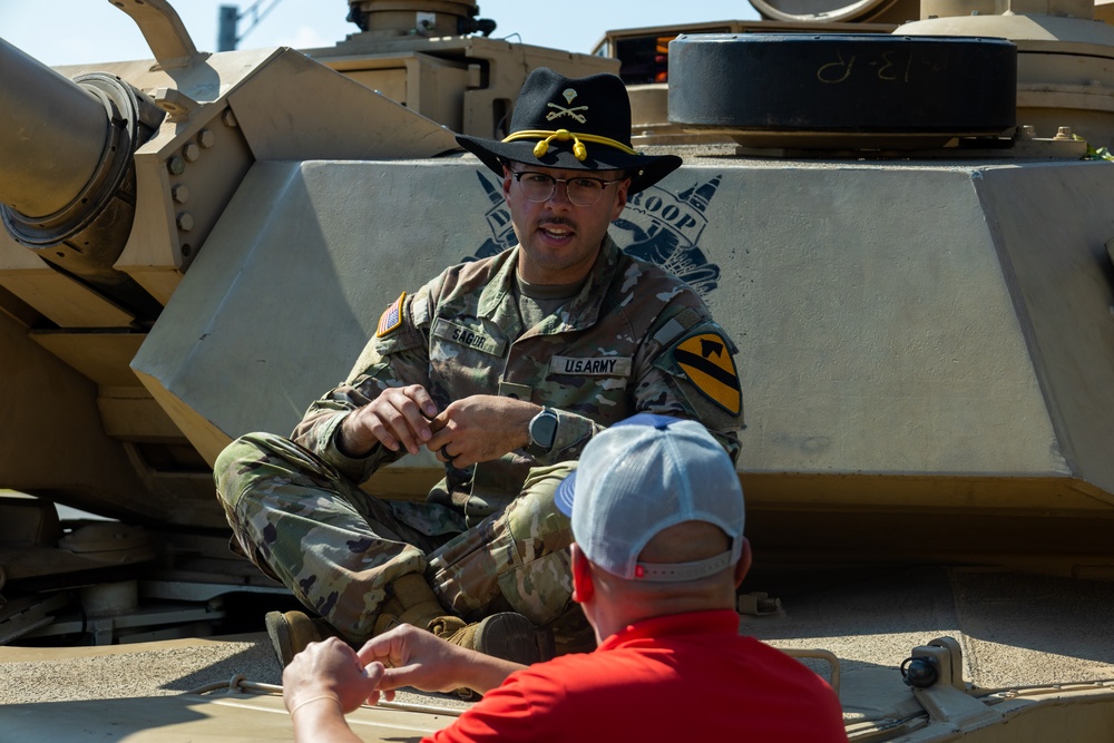 III Armored Corps and 1st Cavalry Division Troopers join ‘Meet Your Army’ event