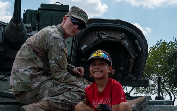 III Armored Corps and 1st Cavalry Division Troopers join ‘Meet Your Army’ event