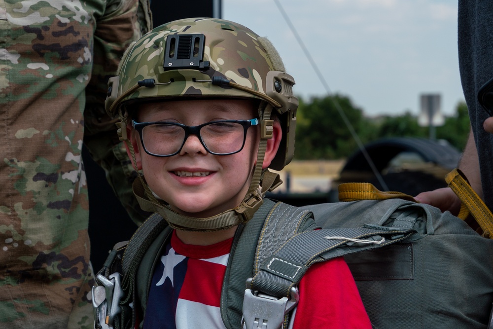 III Armored Corps and 1st Cavalry Division Troopers join ‘Meet Your Army’ event