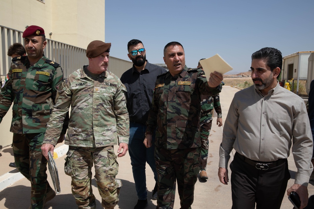 Coalition Forces Visit a Peshmerga Hospital