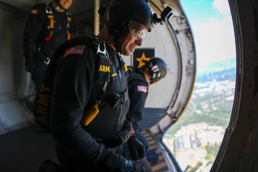 U.S. Army Golden Knights drop in for the 2025 Joint Base Andrews Air Show
