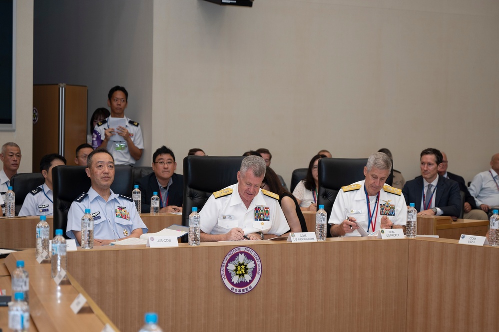 USINDOPACOM Commander attends Joint-Senior Leaders Seminar, signs 8-Star Memo, visits Expo2025
