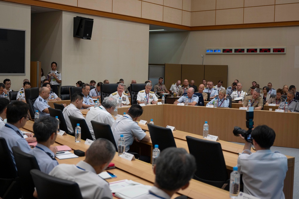USINDOPACOM Commander attends Joint-Senior Leaders Seminar, signs 8-Star Memo, visits Expo 2025