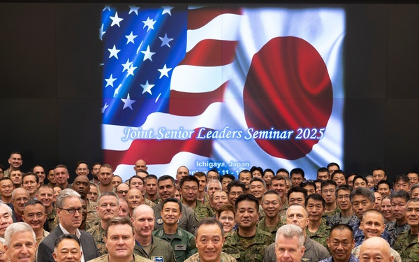 USINDOPACOM Commander attends Joint-Senior Leaders Seminar, signs 8-Star Memo, visits Expo 2025