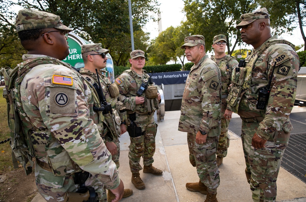 Maj. Gen. Bobby Ginn, Jr., The Adjutant General of the Mississippi National Guard, Visits Soldiers of the 112th Military Police Battalion