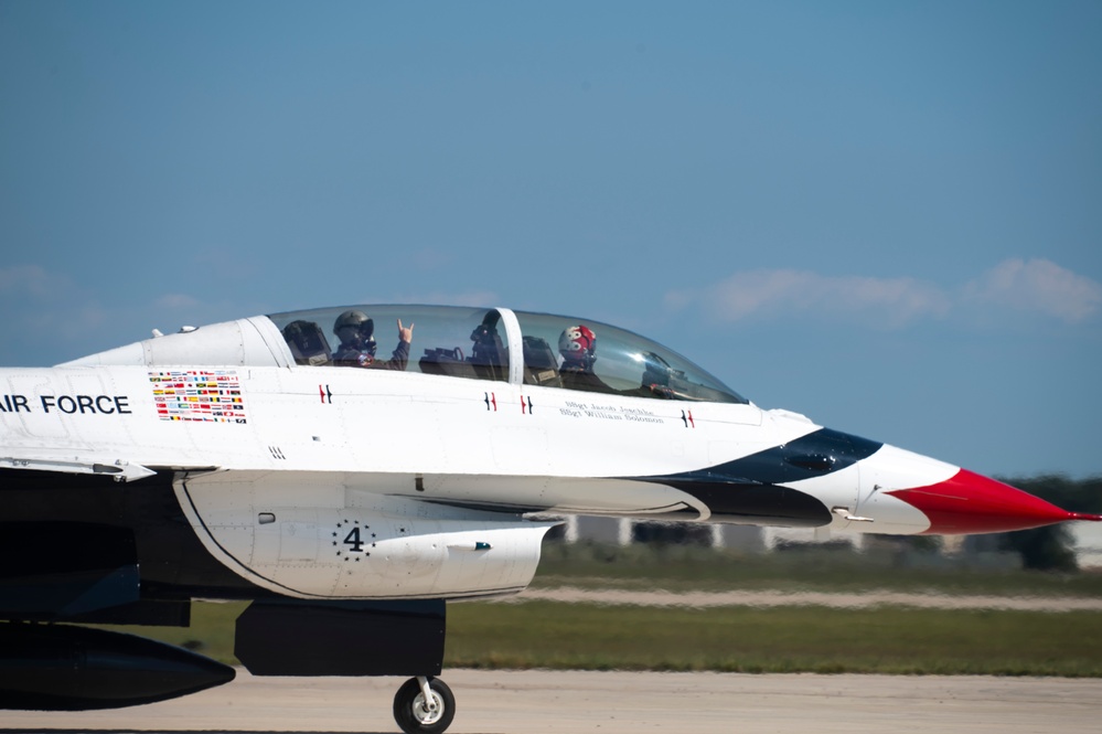 U.S. Air Force Thunderbirds perform at the 2025 Joint Base Andrews Air Show
