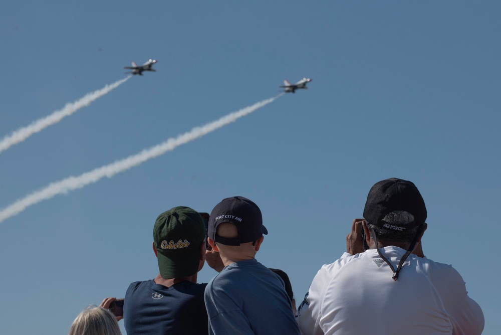 Andrews showcases aerial precision