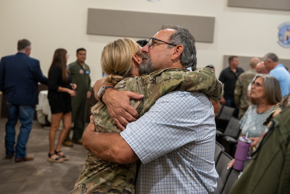 DVIDS - Images - Force Support Squadron Welcomes New Commander [Image ...