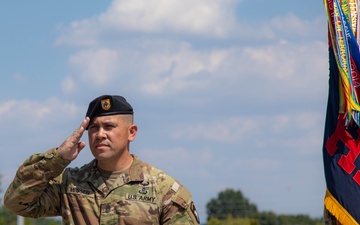 101st HHBN CSM Change of Command