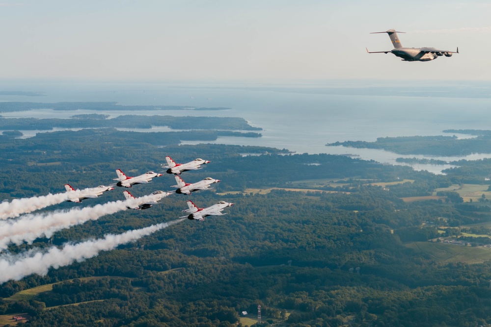 Thunderbirds Perform Photo Chase over Washington D.C.