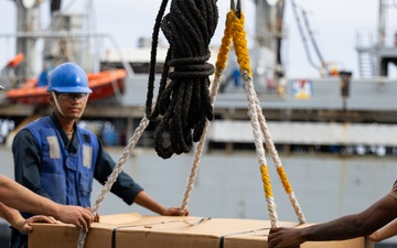 USS Curtis Wilbur (DDG 54) Conducts Replenishment-At-Sea