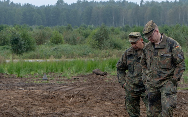 Latvian Explosive Ordnance Team Clears Trenches During Engineer Thunder 2025