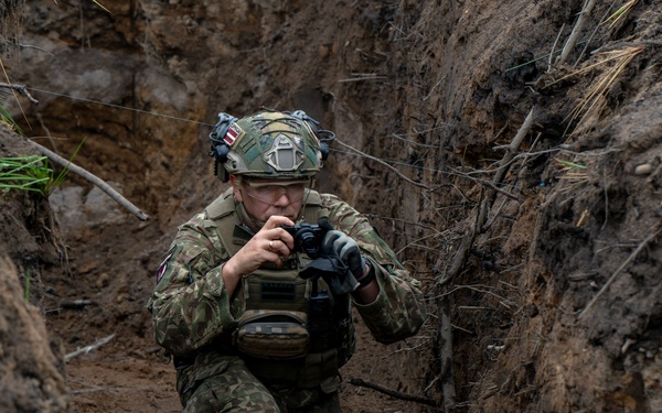 Latvian Explosive Ordnance Team Clears Trenches During Engineer Thunder 2025