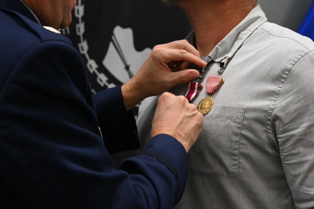 CMSgt Bill Majors Retires from the 117th Intelligence Squadron