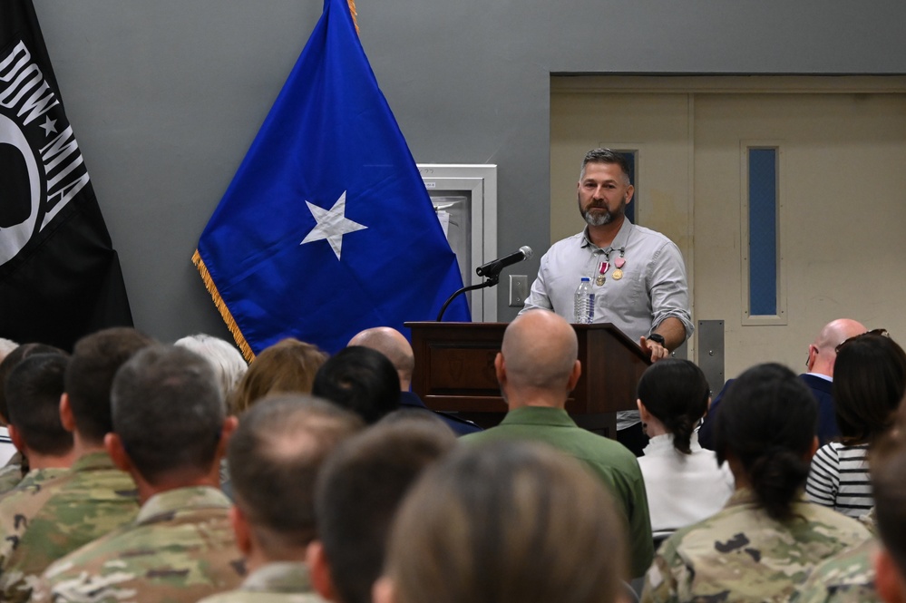 CMSgt Bill Majors Retires from the 117th Intelligence Squadron