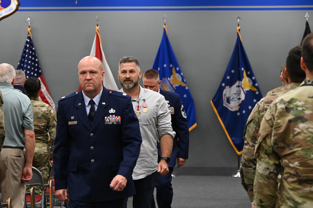 CMSgt Bill Majors Retires from the 117th Intelligence Squadron