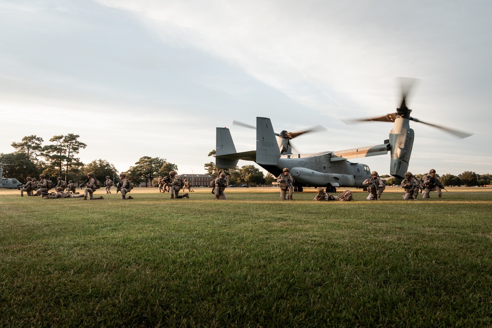 UNITAS 2025: Spanish Marines Conduct Security Drills and Night Raid