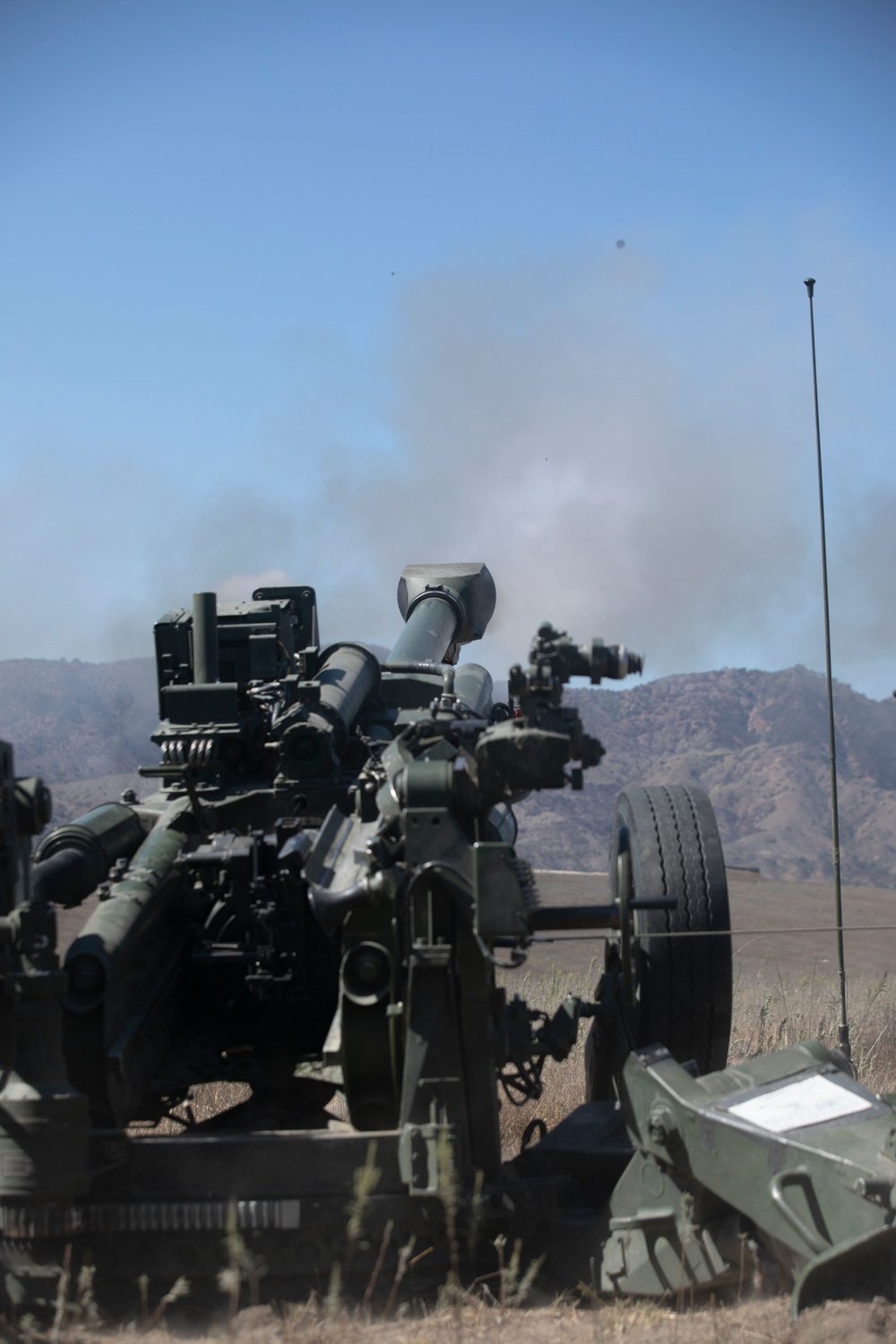U.S. Marines with 1st Bn., 11th Marines complete helicopter raid during Cobra Fury 25.2