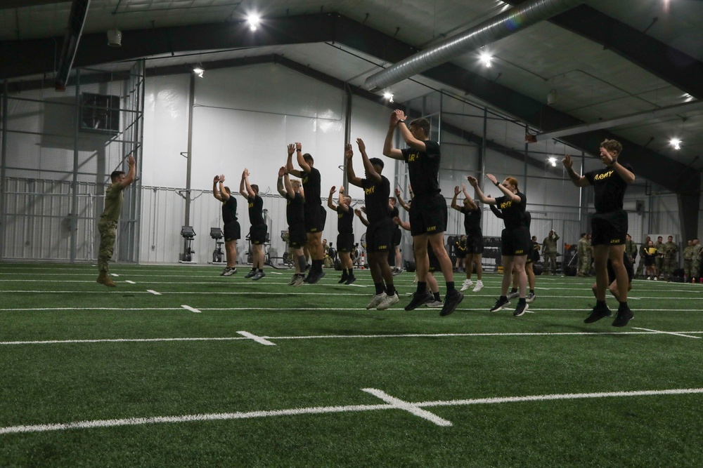 Soldiers conducting PRT before and AFT