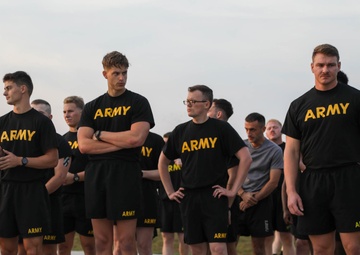Soldiers prepare for the two-mile run