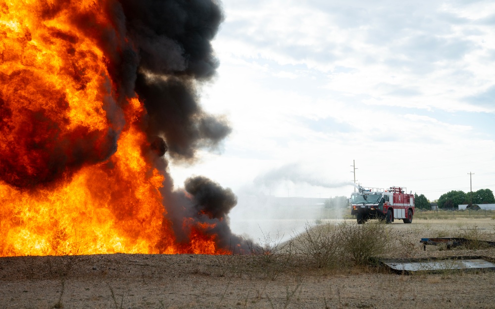 Gowen Fire ARFF Training
