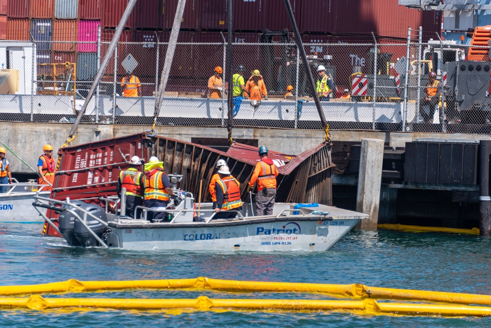 Unified Command continues to recover the fallen containers at the Port of Long Beach