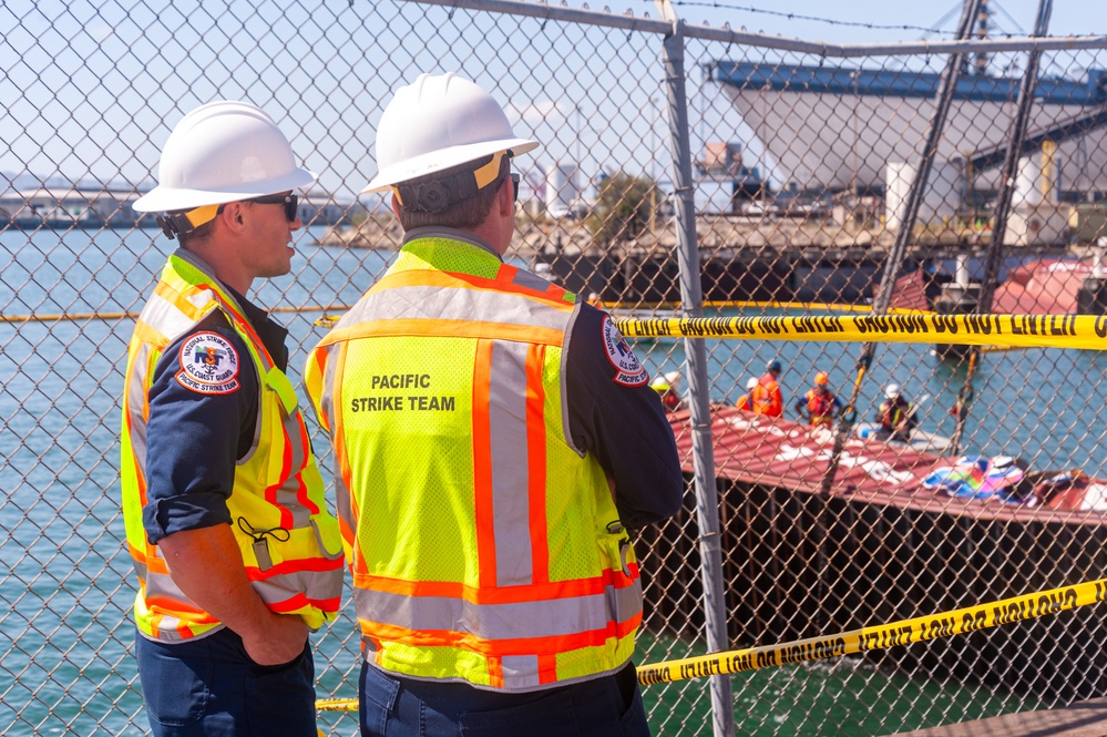 Unified Command continues to recover the fallen containers at the Port of Long Beach
