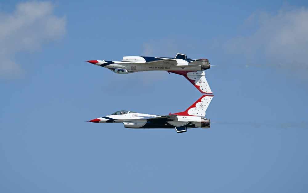 U.S. Air Force Thunderbirds perform at the 2025 Joint Base Andrews Air Show