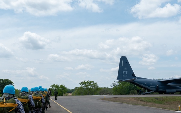 Sri Lanka Air Force conduct Airborne Operations on C-130 Hercules
