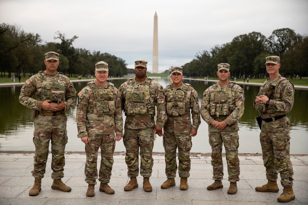 Louisiana and Mississippi National Guard Senior Leadership meet at the National Mall